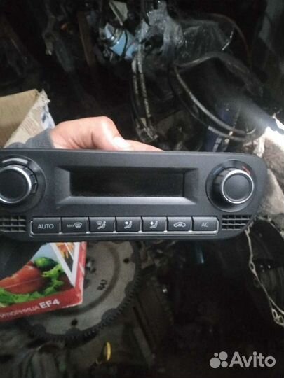 Фолцваген поло 2014 год климат кантроль