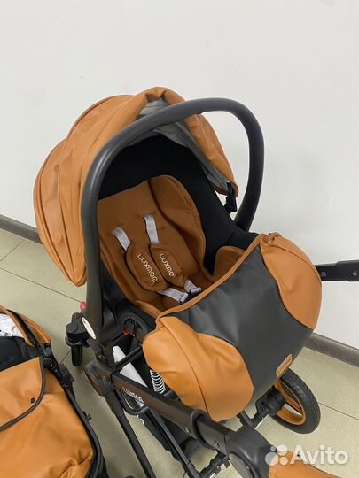 Новая Коляска 3в1 эко кожа в наличии