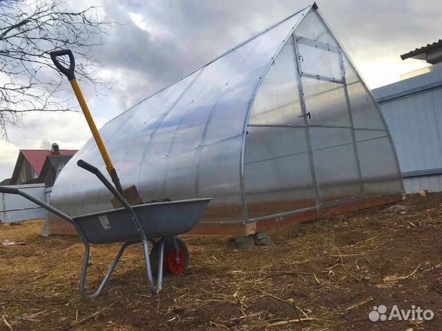 Теплица дачная