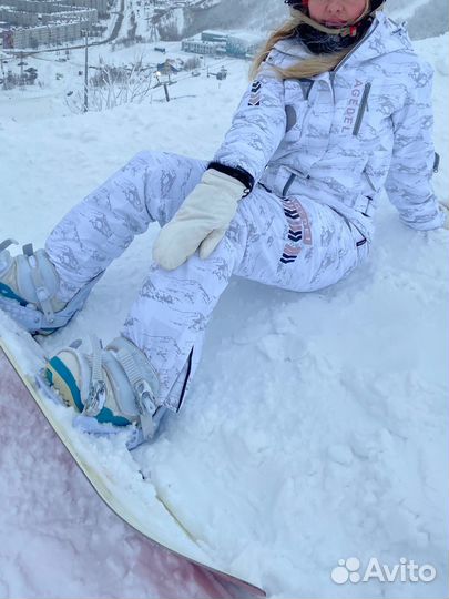 Сноубордический комбинезон женский 42-44-46