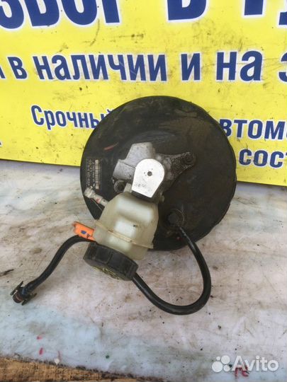 Вакуумник тормозной Nissan Almera