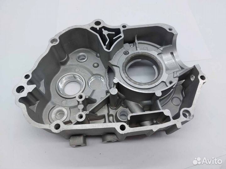 Картер двигателя левый на мотоцикл 4Т 156FMJ 140см