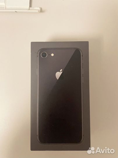Коробка от iPhone 8 64GB