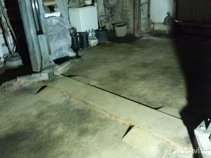 Фонарь-прожектор