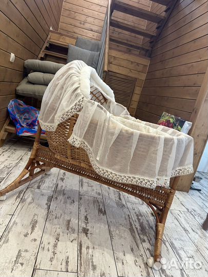 Плетенная люлька-колыбель