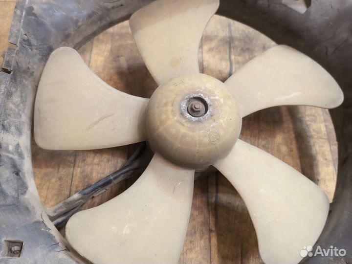 Вентилятор радиатора Toyota Corona 1992-1998