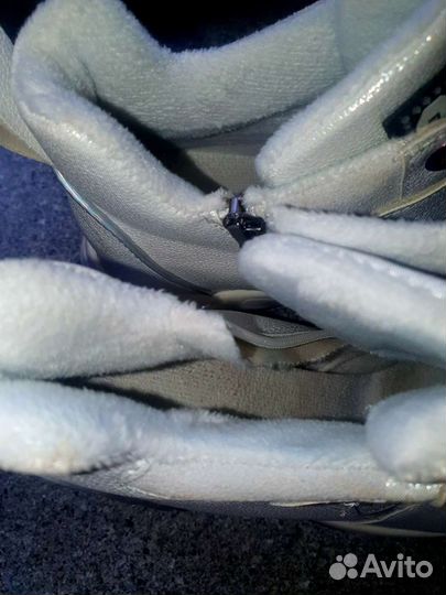 Кроссовки утепленные женские