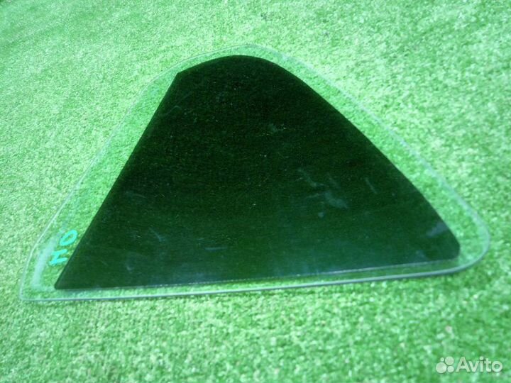 Стекло двери (форточка) заднее левое Mitsubishi