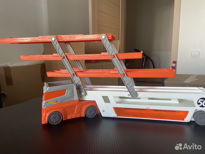 Hot wheels грузовик автовоз