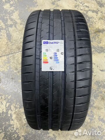 Michelin Pilot Sport 4 S 285/30 R21 и 255/35 R21