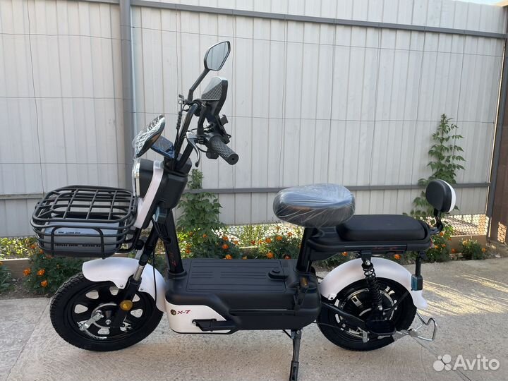 Электроскутер новый