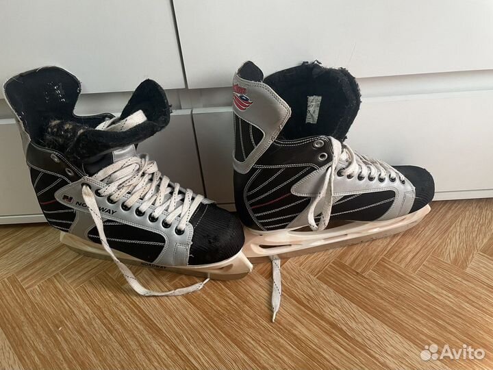 Коньки хоккейные 47 размер