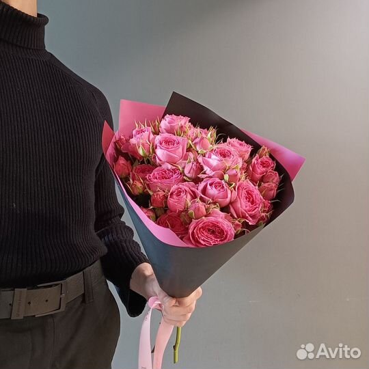 Букет роз пионовидные