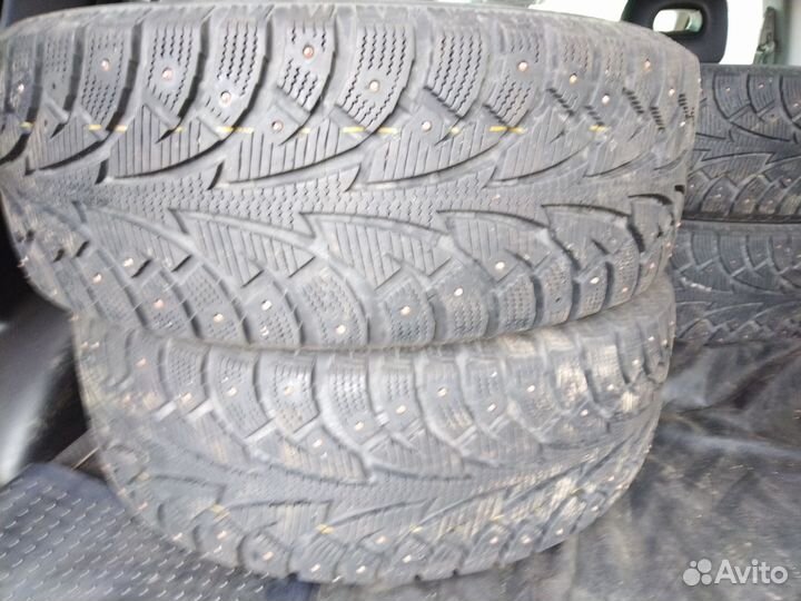 Hankook Winter I'Pike 215/60 R17 95T