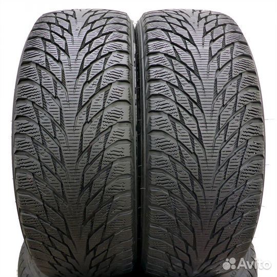 Nokian Tyres Hakkapeliitta R3 235/35 R20