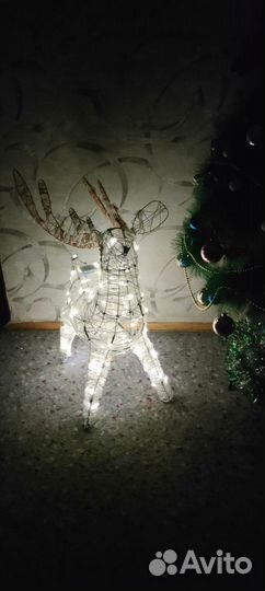 Новогодний олень светящийся самодельный