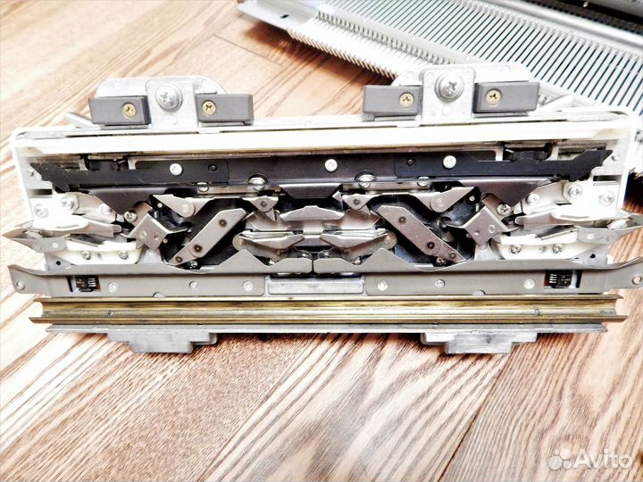 Silver Reed SK500 вязальная машина