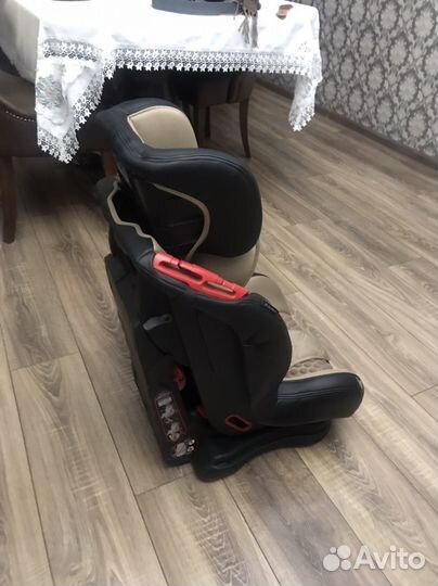 Автокресло Olsson VoyagerFix 1-2-3 с изофикс