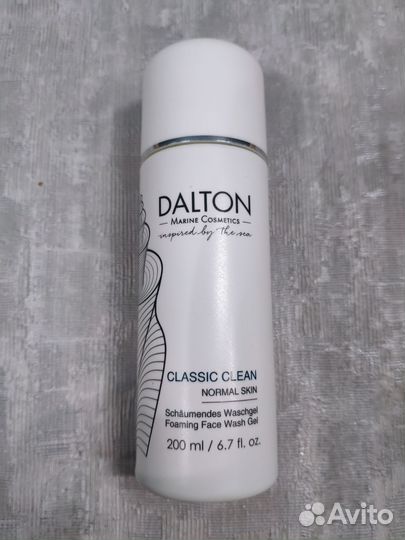 Гель для умывания лица Dalton