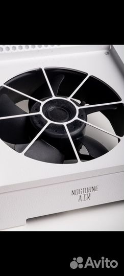 Маникюрная вытяжка