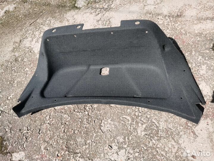 Обшивка крышки багажника Mercedes W203 Мерседес203