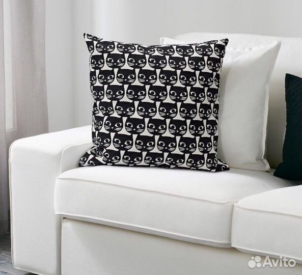 Подушка Маттрам белый/черный кот IKEA