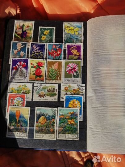 Альбом с марками СССР и других стран 70-80-х годов