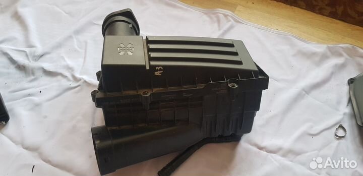 Audi A3 8P Корпус воздушного фильтра