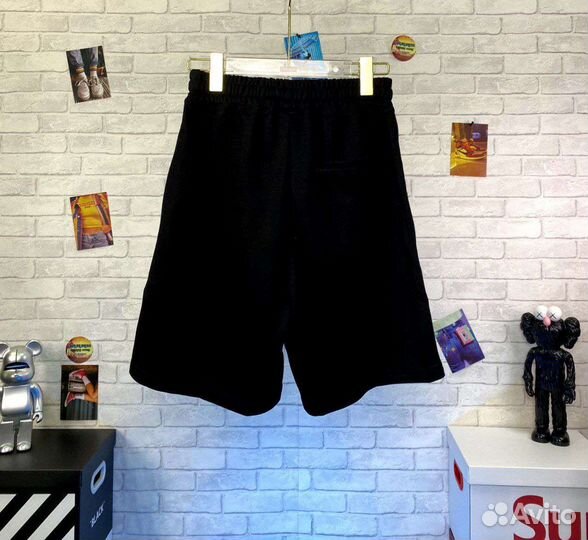 Шорты Corteiz 2 цвета на фото (M,L,XL)