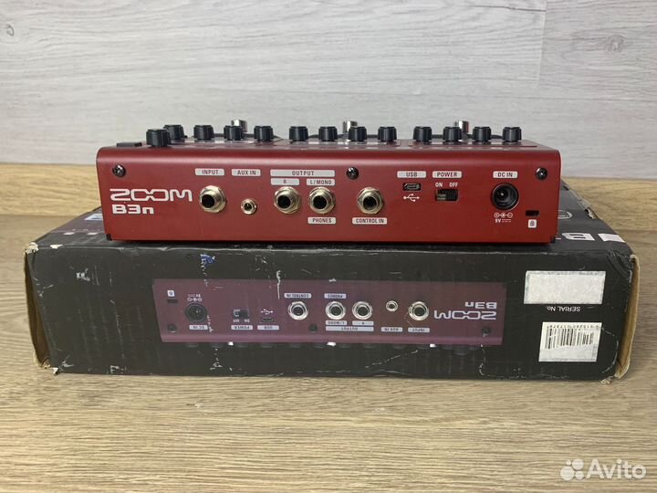 Процессор для бас гитары Zoom B3n