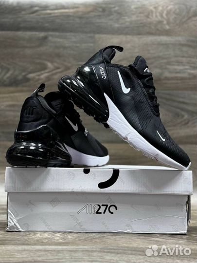 Кроссовки Nike Air Max 270