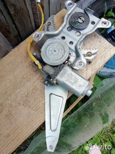 Стекдоподъемник для Toyota