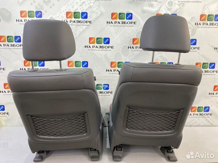 Комплект сидений Toyota Land Cruiser 200 2UZ-FE