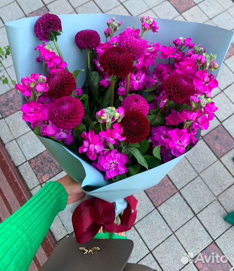 Помощник флориста, оформление свадьб и праздников