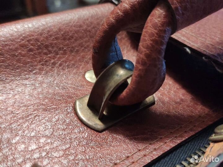 Ретро чемодан