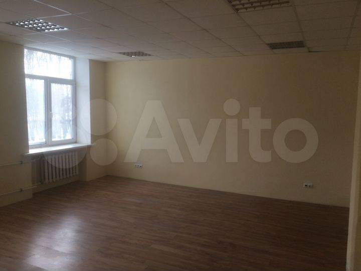 Торговая площадь, 13712 м²