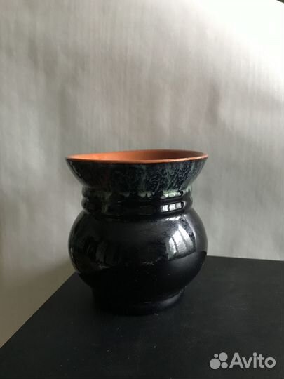 Глиняная ваза