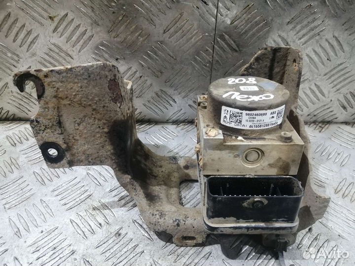 Блок ABS Peugeot 208