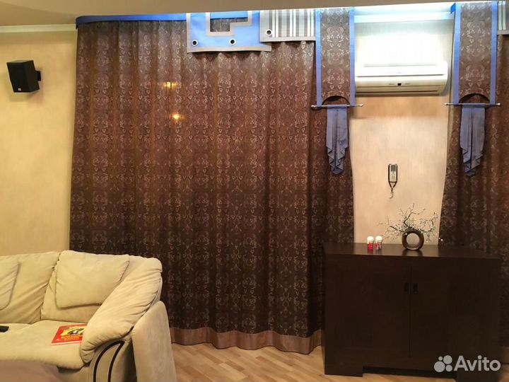 Продам б/у шторы и тюль