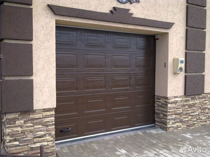 Гаражные ворота / Секционные ворота