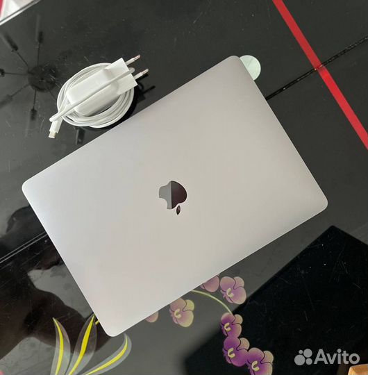 Apple MacBook air 13 2020 m1 8gb 256