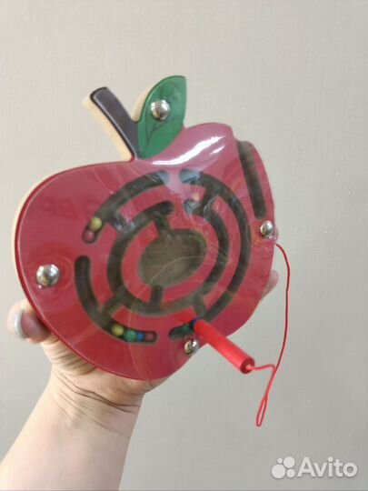 Лабиринт магнитный малый Яблоко