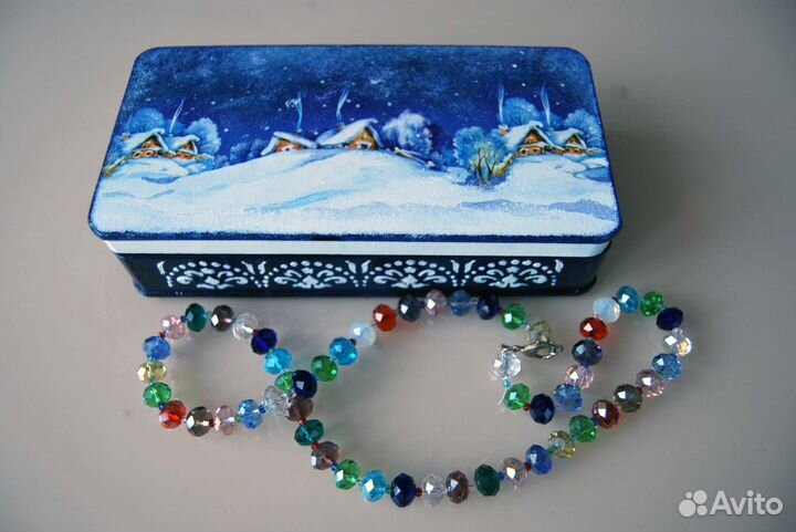 Деревянная шкатулка