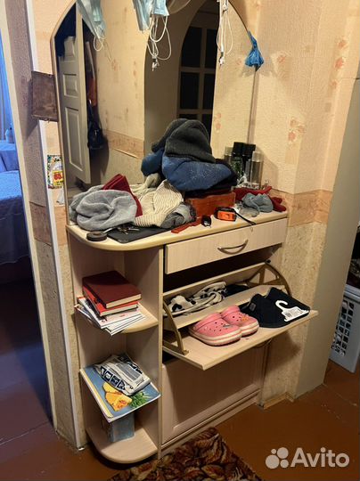 Обувница с зеркалом