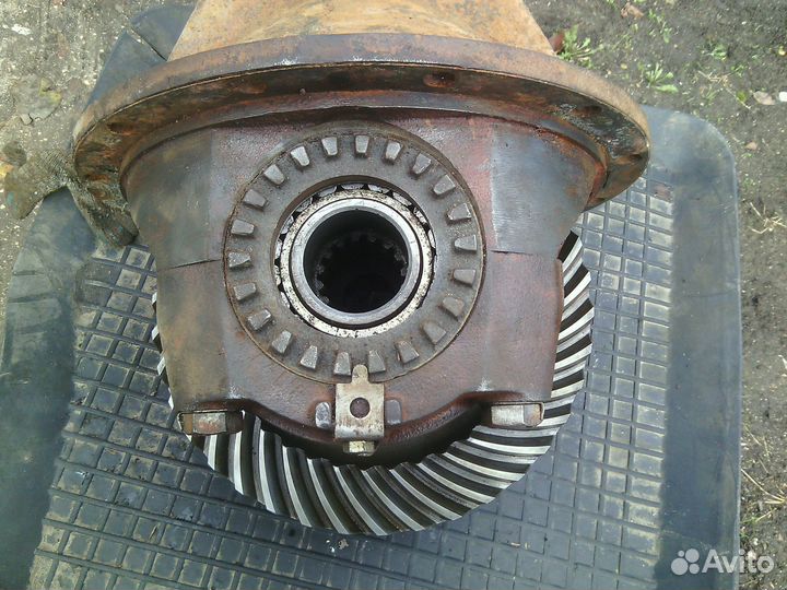 Ведущий мост с автокары