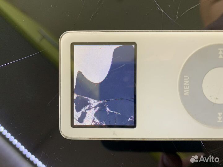 iPhone 3G, iPad 2 16gb