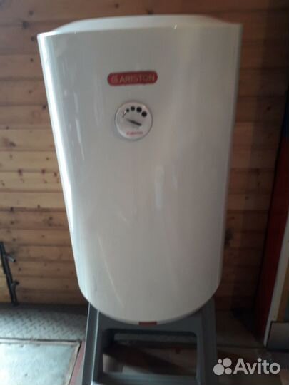 Бойлер водонагреватель аристон