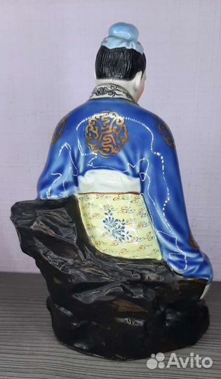 Фарфоровая статуэтка Китаец с гусем. Китай 50 годы