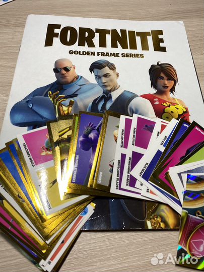 Panini fortnite golden frame series. Наклейки
