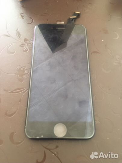 Телефон iPhone 6